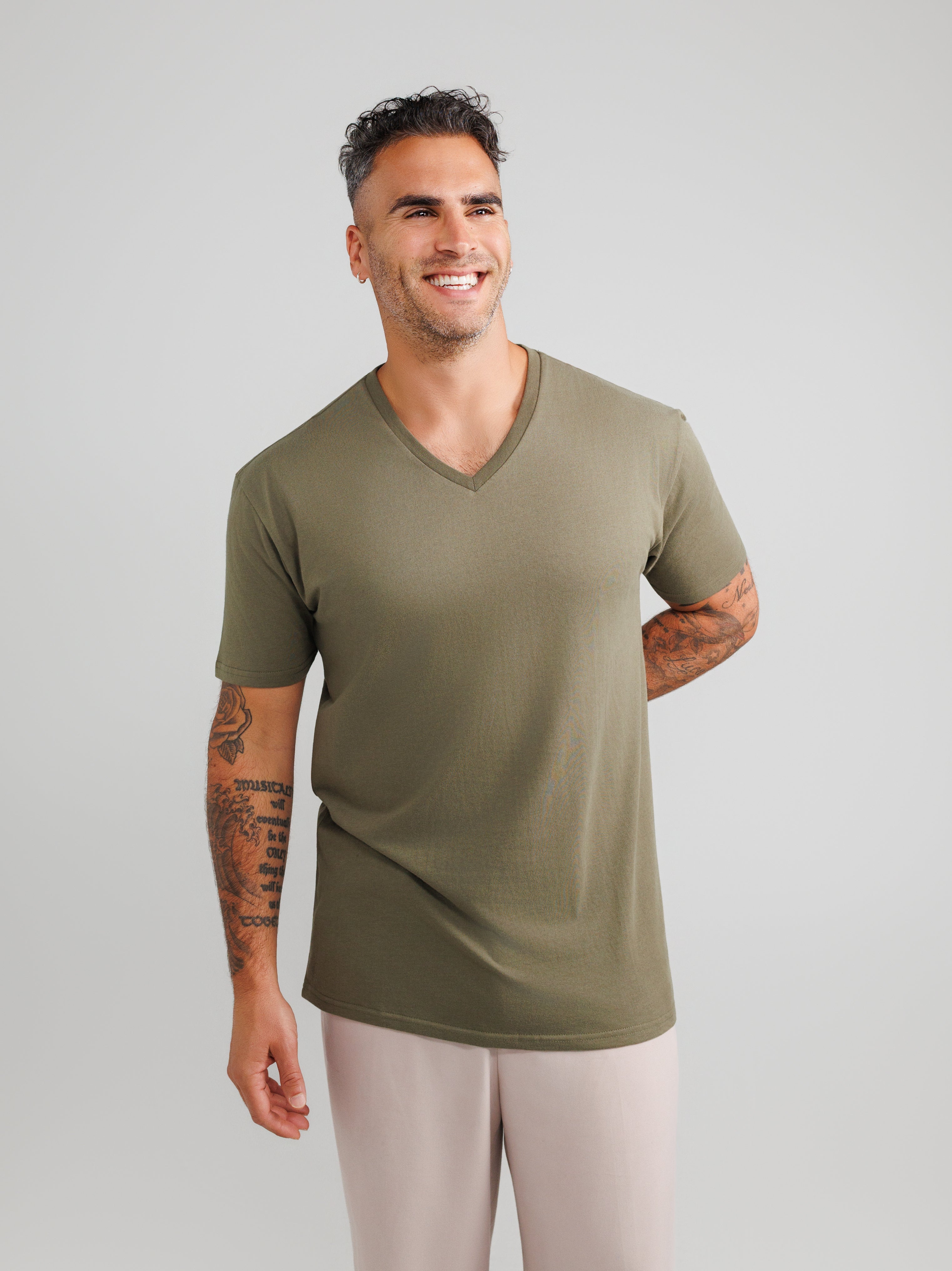 Oasis V-Neck 3-pack